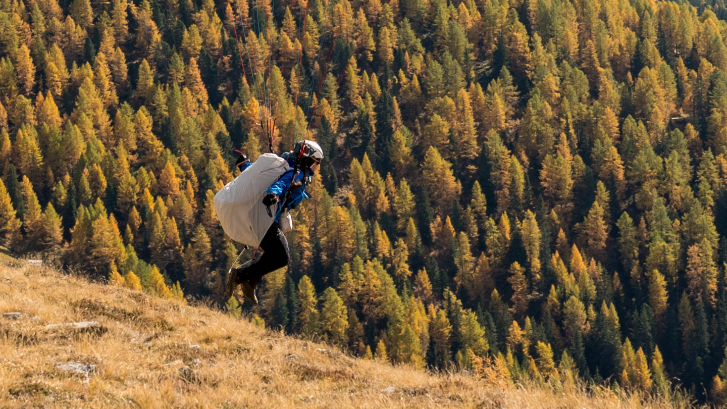 NEO PushUp - superleichtes Sitzgurtzeug für Hike & Fly